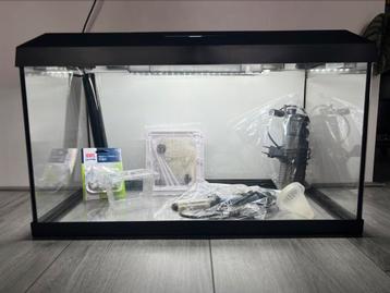 Juwel Primo 60 aquarium LED met diverse toebehoren beschikbaar voor biedingen