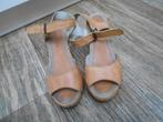 WALK IN THE PARK prachtige open schoenen maat 39, Bruin, Walk in the park, Ophalen of Verzenden, Zo goed als nieuw