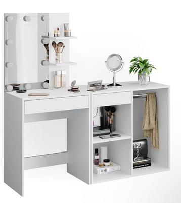 Mooie Kaptafel met Spiegel en Verlichting beschikbaar voor biedingen