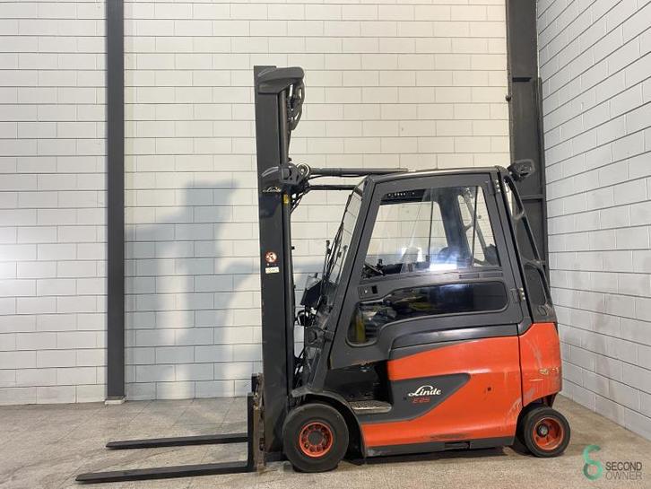 Heftrucks Elektrisch Linde E 25/600 HL 2014, Zakelijke goederen, Machines en Bouw | Heftrucks en Intern transport, Heftruck, Elektrisch