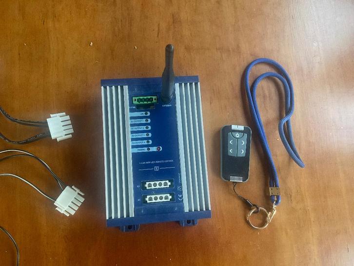 Vetus draadloze afstandsbediening boeg- en hekschroef, Watersport en Boten, Bootonderdelen, Zo goed als nieuw, Motor en Techniek