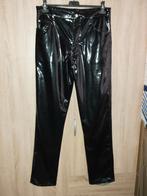 PVC broek heren (lak), Verzenden, Zo goed als nieuw, Maat 52/54 (L), Zwart