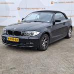 Personenauto BMW, 1-Serie Cabrio 120i, zwart bouwjaar 2009, Auto's, BMW, Euro 5, 4 stoelen, Zwart, 14 km/l
