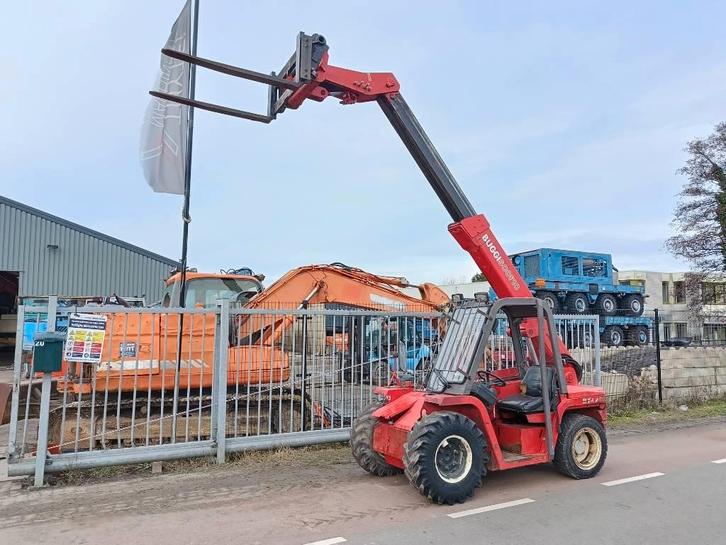 Manitou BT 420 verreiker telehandler 4m 2 ton compact, Zakelijke goederen, Machines en Bouw | Kranen en Graafmachines, Verreiker
