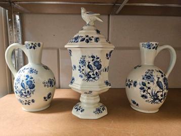 Kastel Aardewerk Blauw Wit Set beschikbaar voor biedingen
