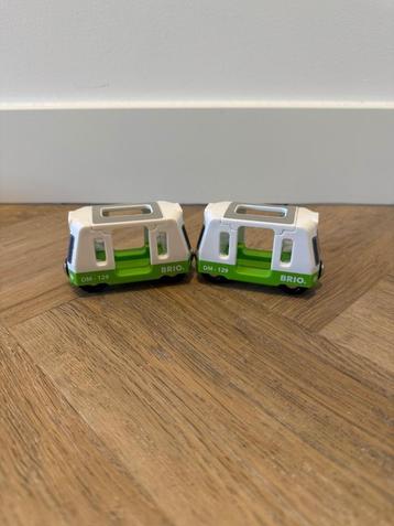 ZGAN 2x groen Brio houten trein tram engine wagon 33731 set  beschikbaar voor biedingen