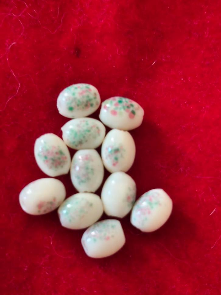 Vintage Czech Uranium Milkglass Kralen, Hobby en Vrije tijd, Kralen en Sieraden maken, Gebruikt, Kraal, Ophalen of Verzenden