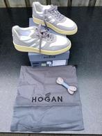 Hogan women sneakers grijs/wit maat 41 splinternieuw, Kleding | Dames, Schoenen, Wit, Nieuw, Ophalen of Verzenden, Sneakers of Gympen