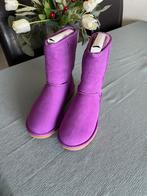 UGG laarzen, Meisje, Nieuw, Ophalen of Verzenden, Laarzen
