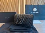 Chanel classic flap Kaviaar leder M in goede staat SALE!!, Ophalen, Gebruikt, Zwart, Schoudertasje