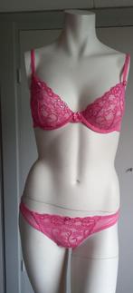 Hele Mooie en Leuke set Lingerie, 85C /XL, NIEUW, Kleding | Dames, Ondergoed en Lingerie, Hunkemöller, Ophalen of Verzenden, Roze