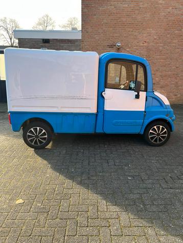 Te koop mooie brommobiel Aixam mega 2 start en rijd goed beschikbaar voor biedingen