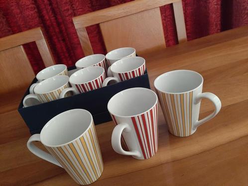 Set van 9 koffiemokken., Huis en Inrichting, Keuken | Servies, Gebruikt, Overige stijlen, Aardewerk, Ophalen of Verzenden