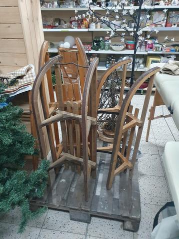Houten Slee - 5 Euro per stuk beschikbaar voor biedingen