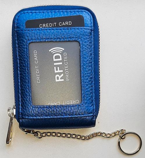 Parel glans blauwe leren kaarten houder met 15 vakken, Sieraden, Tassen en Uiterlijk, Portemonnees, Nieuw, Blauw, Ophalen of Verzenden