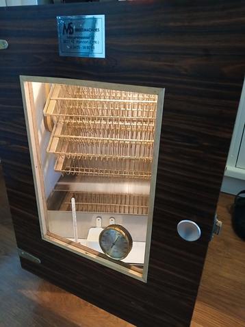 Ms broedmachine ( slaglatten) beschikbaar voor biedingen