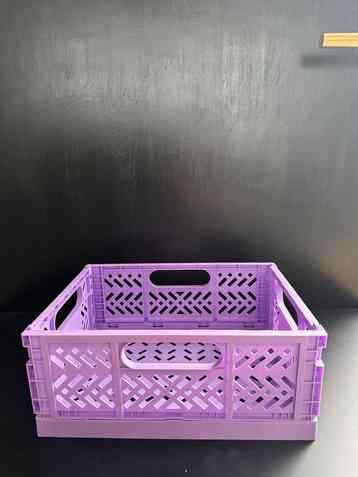 Kleine Paarse Opvouwbare Krat beschikbaar voor biedingen