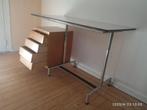 Jaren 50 Bauhaus stijl bureau waar Bauhaus Formica ontmoet., Ophalen, Zo goed als nieuw, Bureau