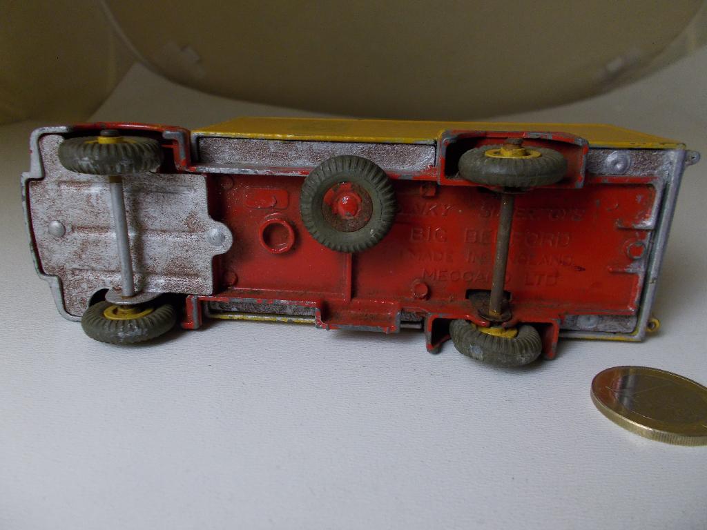 1955 Dinky SuperToys 923 BIG BEDFORD "HEINZ" (Repainted.), Hobby en Vrije tijd, Modelauto's | 1:43, Ophalen of Verzenden, Gebruikt