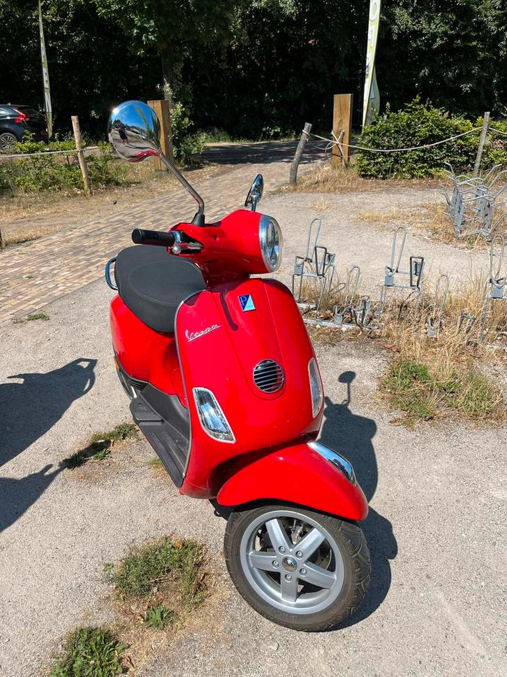Super nette Vespa LX 50 uit 2012 (maar 7.300km)!, Fietsen en Brommers, Brommers | Vespa, Zo goed als nieuw, Overige modellen, Maximaal 45 km/u