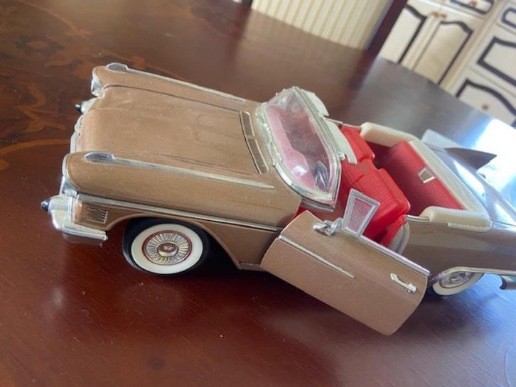 modelauto USA model 1:18, Hobby en Vrije tijd, Modelauto's | 1:18, Zo goed als nieuw, Auto, Overige merken, Ophalen of Verzenden