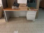 Stevig bureau gratis af te halen, Ophalen, Gebruikt, Bureau