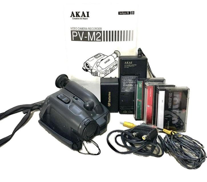 AKAI Video Camera Recorder PV-M2 Hi 8 Cassette Tape 1990, Audio, Tv en Foto, Videocamera's Analoog, Camera, Hi 8, Ophalen of Verzenden