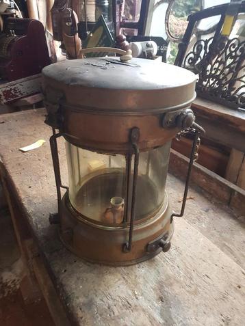Koperen scheepslamp  beschikbaar voor biedingen