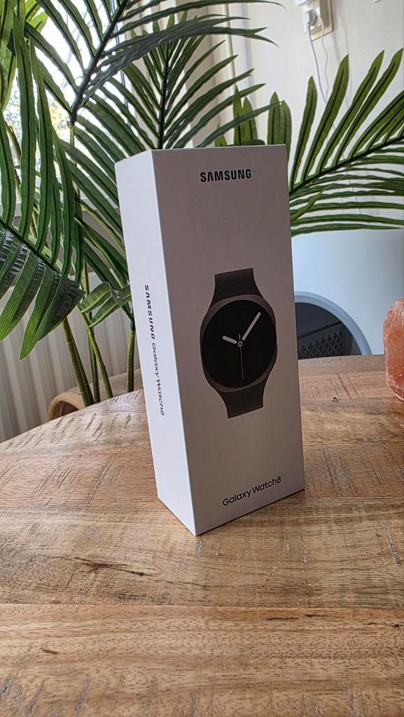 NIEUW & VERZEGELD! Samsung Galaxy Watch 8, Sieraden, Tassen en Uiterlijk, Smartwatches, Nieuw, Android, Grijs, Afstand, Calorieverbanding