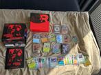 Pokemon etb + map, Ophalen, Nieuw, Meerdere kaarten, Foil