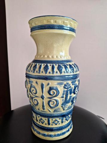 West Germany 30 cm. Hoge vaas Bay keramiek 1960-1965 beschikbaar voor biedingen