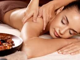 Relax Massage aan huis voor vrouwen, Diensten en Vakmensen, Welzijn | Masseurs en Massagesalons