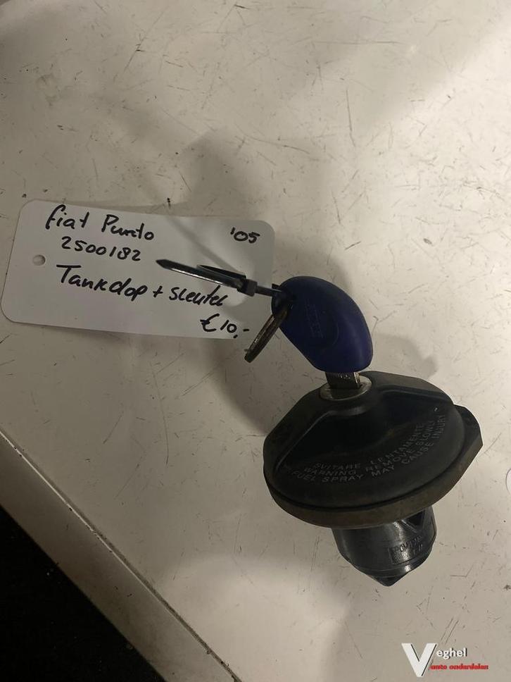 Fiat Punto 2005 2500182 Tankdop met sleutel, Auto-onderdelen, Brandstofsystemen, Gebruikt, Ophalen of Verzenden