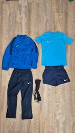 Nike Trainingspak & Sportset Maat 122-128, Ophalen of Verzenden, Zo goed als nieuw, Nike, Jongen