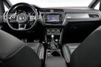 Volkswagen Touran 1.5 TSI Highline Business R 7p | Trekhaak, 15 km/l, Euro 6, 4 cilinders, 7 stoelen