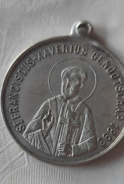 325 Medaille van de H. Franciscus Xaverius genootschap 1893, Verzamelen, Religie, Zo goed als nieuw, Christendom | Katholiek, Overige typen