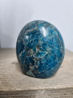 Sculptuur van Apatiet, Verzamelen, Mineralen en Fossielen, Ophalen of Verzenden, Mineraal