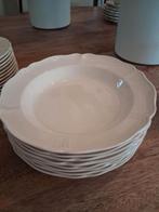Wedgwood Queens Plain Nieuwe Diepe Borden 23 cm, Huis en Inrichting, Keuken | Servies, Nieuw, Ophalen of Verzenden, Bord(en), Wedgwood