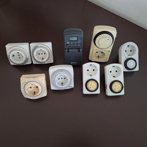 Diverse tijdschakelaars per stuk of alles tegelijk, Doe-het-zelf en Verbouw, Elektra en Kabels, Zo goed als nieuw, Overige typen