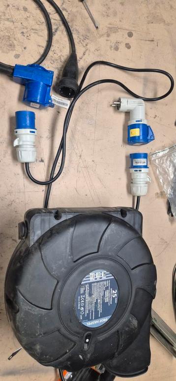 Oprolautomaat 25m met koppelstukken beschikbaar voor biedingen