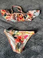Bikini set Molo maat 122-128, Bikiniset, Meisje, Zo goed als nieuw, Ophalen of Verzenden