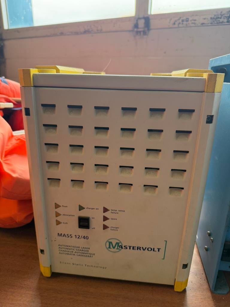 Mastervolt Mass 12/40 (staat onbekend), Ophalen of Verzenden, Gebruikt, Overige typen