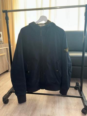 Stone Island Jas Maat L origineel beschikbaar voor biedingen