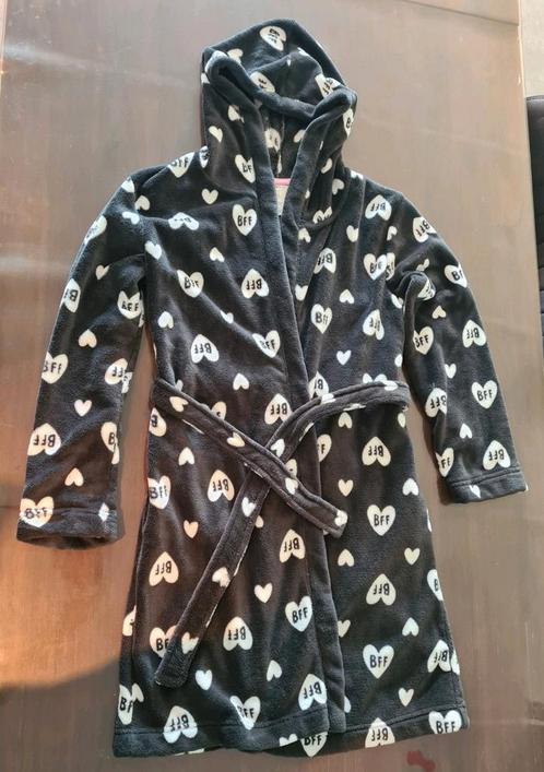 Ochtendjas maat 146/152 zwart/wit hartjes BFF, Kinderen en Baby's, Kinderkleding | Maat 146, Gebruikt, Meisje, Overige typen, Ophalen of Verzenden