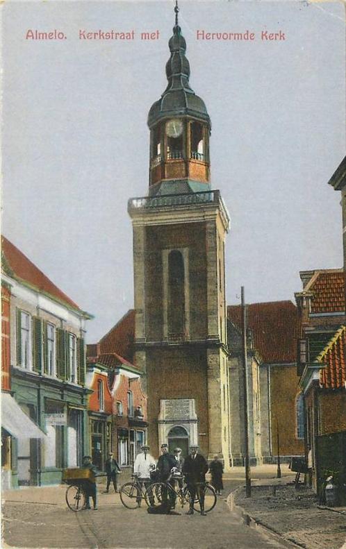 (388-549-005) Almelo Kerkstraat met Hervormde Kerk, Verzamelen, Ansichtkaarten | Nederland, Overijssel, Verzenden