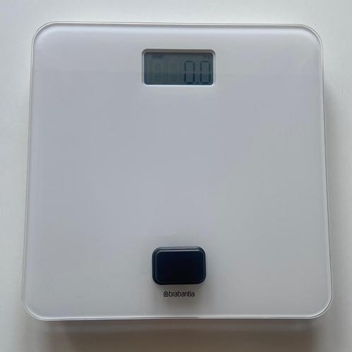 Brabantia ‘ReNew Me’ personenweegschaal (batterij-vrij), Witgoed en Apparatuur, Weegschalen, Zo goed als nieuw, Digitaal, Personenweegschaal