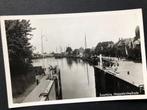 Ansichtkaart van de Meppelerdiepkade in Zwartsluis (1951)., Verzamelen, Ansichtkaarten | Nederland, Ophalen of Verzenden, 1940 tot 1960