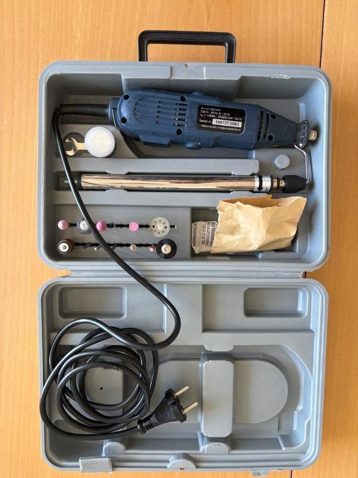 Ferm multitool met accessoires, Doe-het-zelf en Verbouw, Gereedschap | Handgereedschap, Zo goed als nieuw, Ophalen of Verzenden