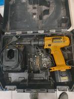 Bormachine, Doe-het-zelf en Verbouw, Gereedschap | Boormachines, Ophalen of Verzenden, 600 watt of meer