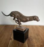 Rennende jaguar gemaakt uit koudgeschilderd brons., Antiek en Kunst, Ophalen of Verzenden